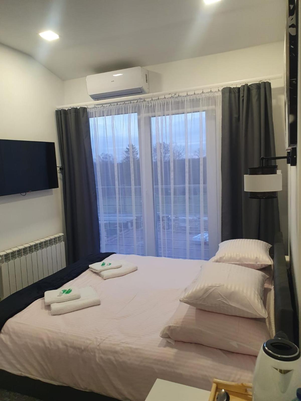 Comfort Stay, Ev, Parking Boleslawiec  Exteriér fotografie